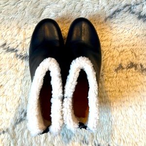 NEW Gentle Souls Skylar Bootie Cozy Black Leather Fur Size 10